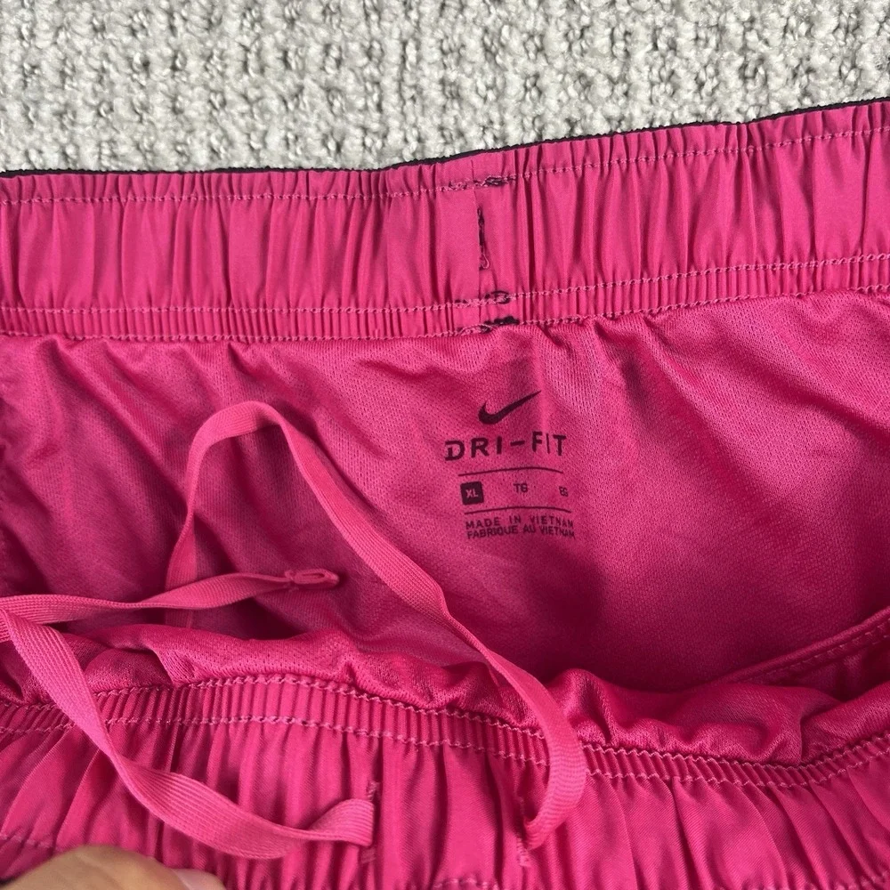 Nike Dri-FIT Tempo Womens Running Shorts Black Pink Brief Lined 831558 XL NWT